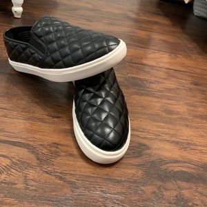 Slip on sneakers